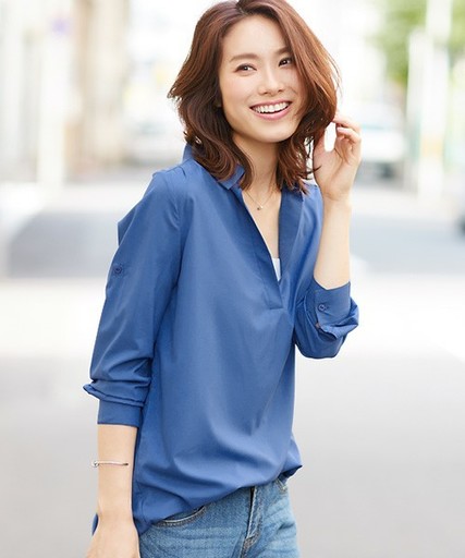 ブルーシャツで上品なレディースコーデに 春夏秋冬着まわしbook Arine アリネ