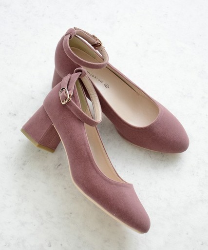 プチプラだけどかわいい マジェスティックレゴン のパンプス特集 Arine アリネ