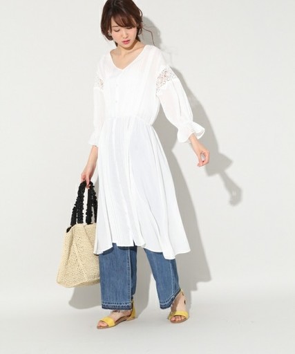 夏のトレンド Vネックワンピース 着こなしコーデ Arine アリネ