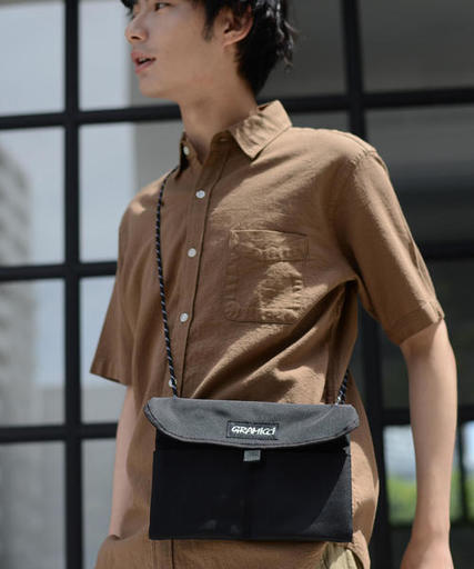 Gramicci(グラミチ)別注ナイロンサコッシュバッグ