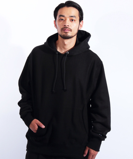 メンズ必見 黒パーカーコーデ でトレンド感をゲットしよう Arine アリネ