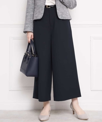 必見 ネイビー グレーで大人の魅力 ギャップ萌えコーデを狙え Arine アリネ