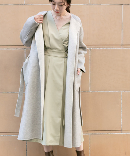 グレーコート マフラーコーデを着こなす 憧れコーデを作っちゃお Arine アリネ