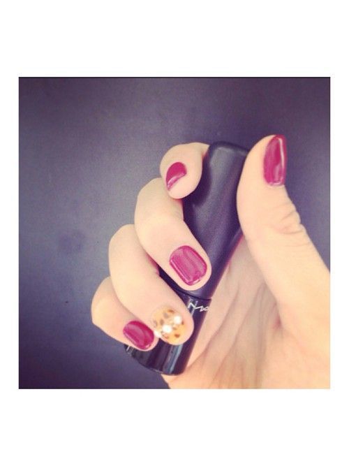 秋はやっぱりこの色 最旬ボルドーネイルデザイン特集 Arine アリネ