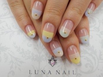 春夏秋冬使える 必見ダブルフレンチネイル15選 Arine アリネ