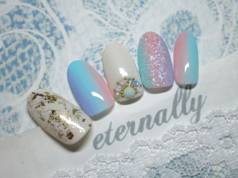 まるで砂糖を振りかけたような質感 シュガーネイルのやり方紹介 Arine アリネ