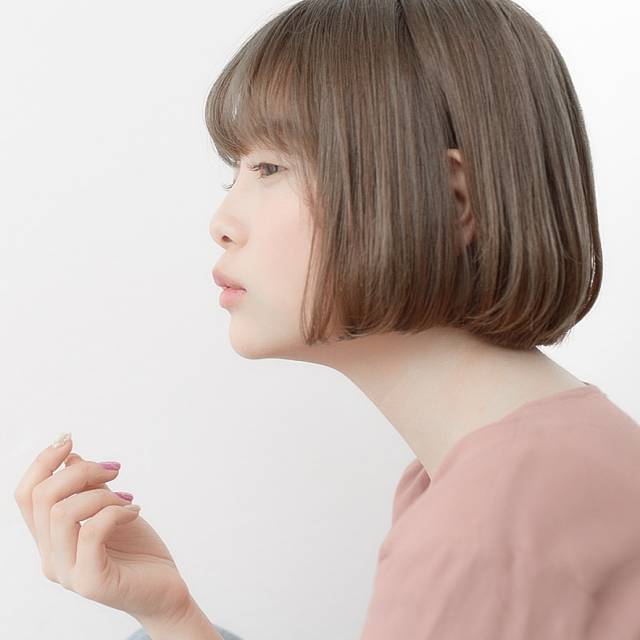 流行りは暗めのグラデーションカラー ショートヘアをよりオシャレに Arine アリネ