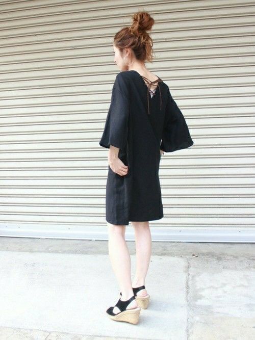 リネンワンピース をラフに着こなして 春夏コーデはこれで決まり Arine アリネ