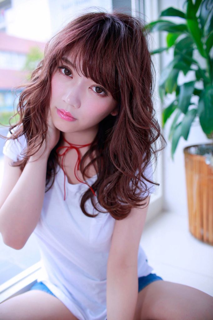 スロウって知ってる 最新ヘアカラー スロウカラー を徹底解説 Arine アリネ