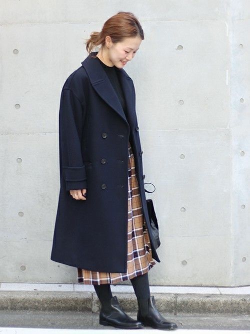 年レディース 人気カラーのピーコートで秋冬おすすめコーデ Arine アリネ