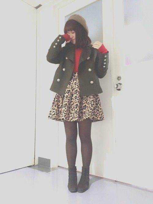 年レディース 人気カラーのピーコートで秋冬おすすめコーデ Arine アリネ