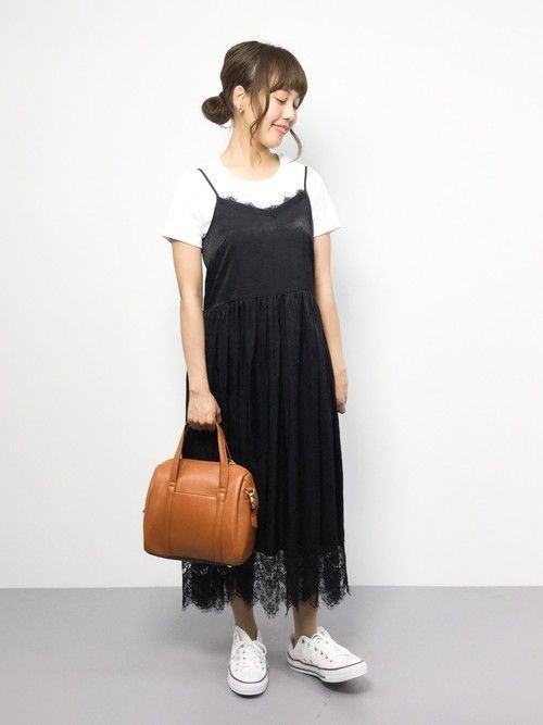 黒キャミソールワンピース に合わせる色はこれだ 色別コーデ集 Arine アリネ