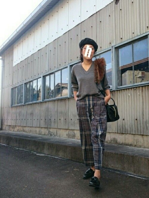 インナーの定番 Vネックセーターですっきり着こなす冬コーデ Arine アリネ