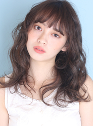 26mmのコテでショートからロングまで！魅力＆スタイリング術紹介のサムネイル画像