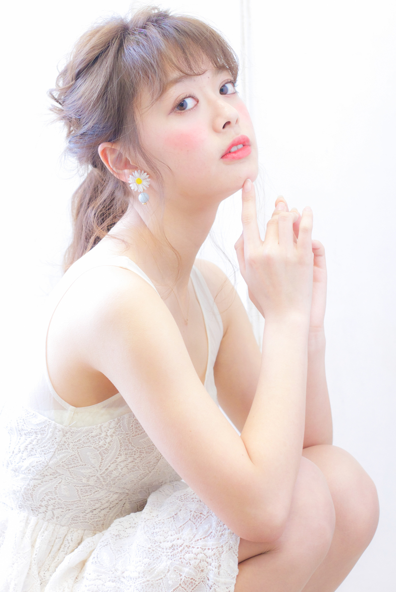 ボブさん必見 簡単ひとつ結びアレンジでルーズな可愛さをオン Arine アリネ