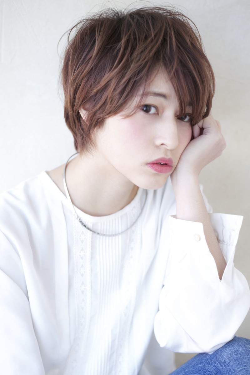 ベリーショートは前髪なしの大人っぽスタイルで アレンジも徹底解説 Arine アリネ