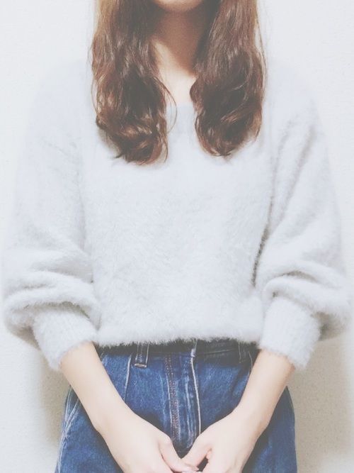 今年の冬に大活躍しそうな グレーニット でおしゃれを極めて Arine アリネ