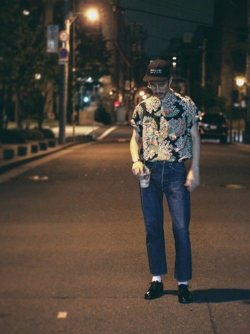 大人の着こなしを極める ヴィンテージデニムのメンズコーデ11選 Arine アリネ