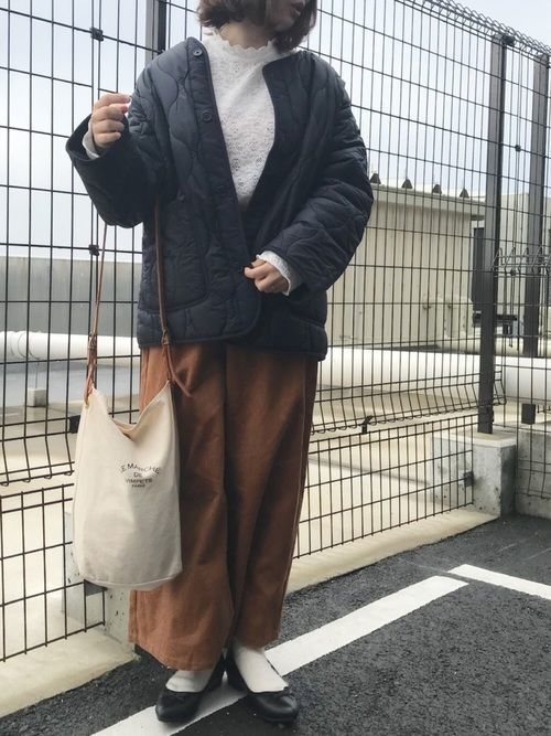 トレンドの着こなし方教えちゃいます 総レーストップスでモテコーデ Arine アリネ