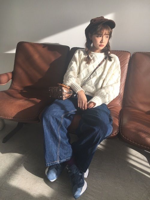 インナー選びがカギだった 白ニットの表情をもっと引き出せ Arine アリネ