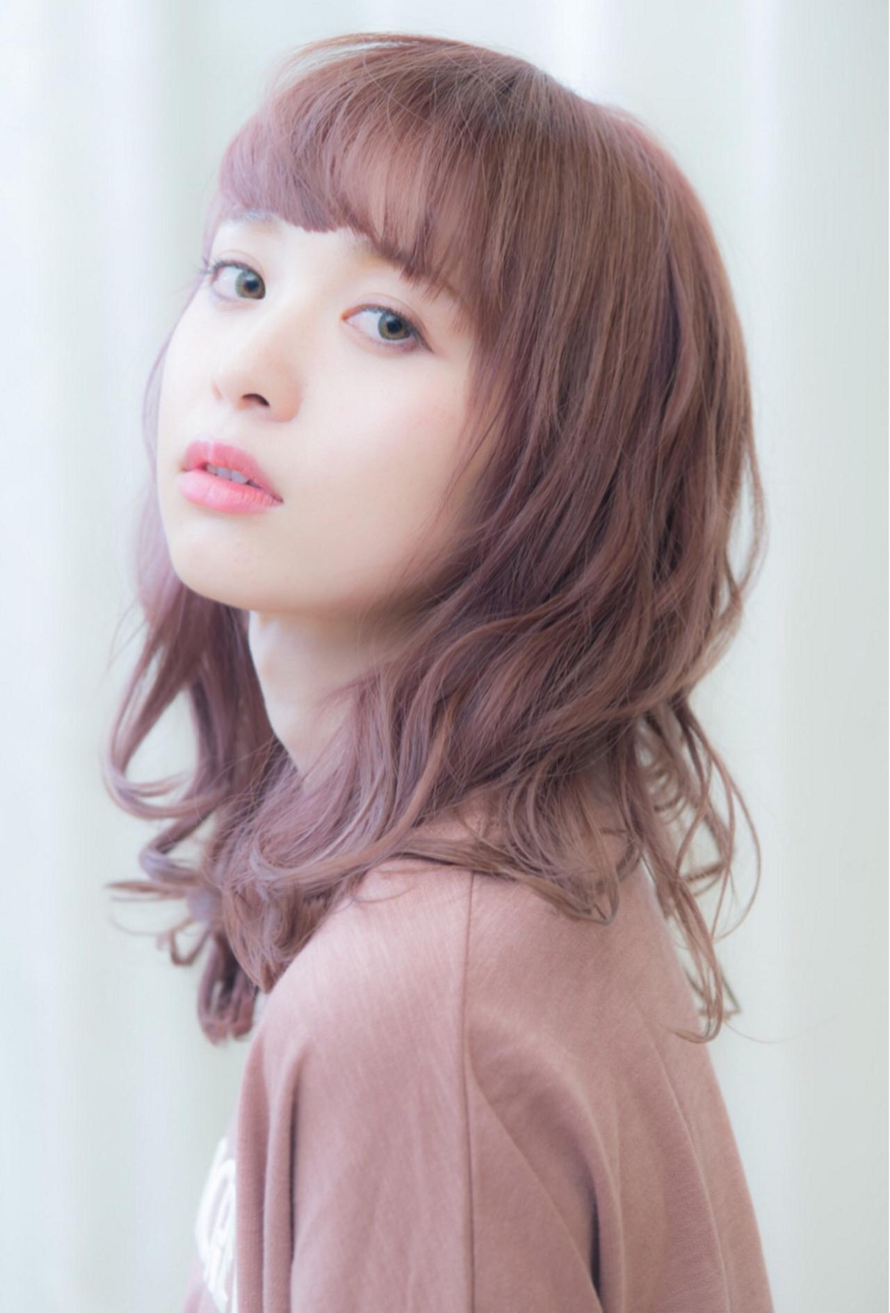 150 の可愛さを狙うなら イルミナカラー コーラル はいかが Arine アリネ