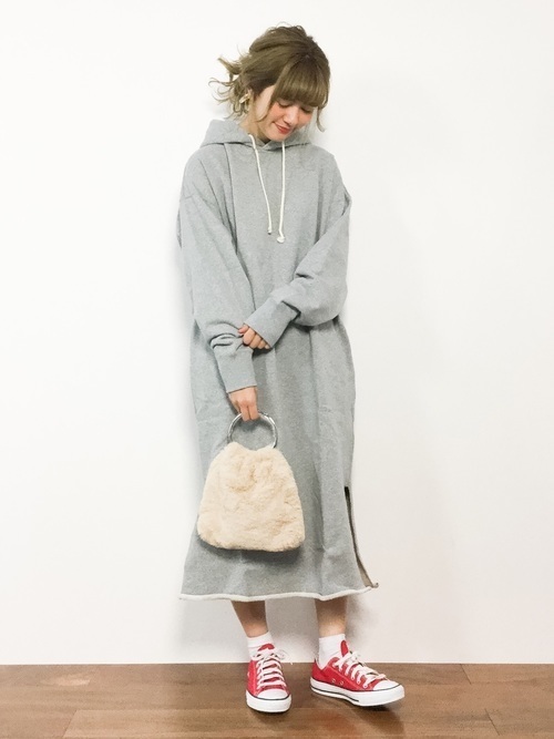 こんな着方もあった パーカー ワンピースでモテコーデ目指します Arine アリネ