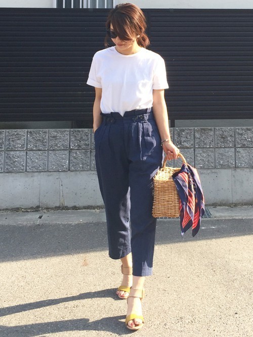 サイズ感がカギ Tシャツで作るおしゃれなレディースコーデ Arine アリネ