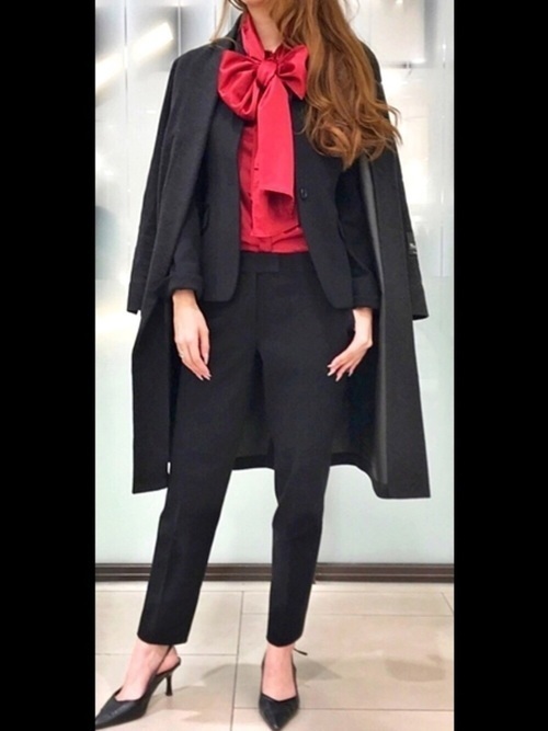 憧れの大人の女性への1歩 レディースのパンツスーツをcheck Arine アリネ