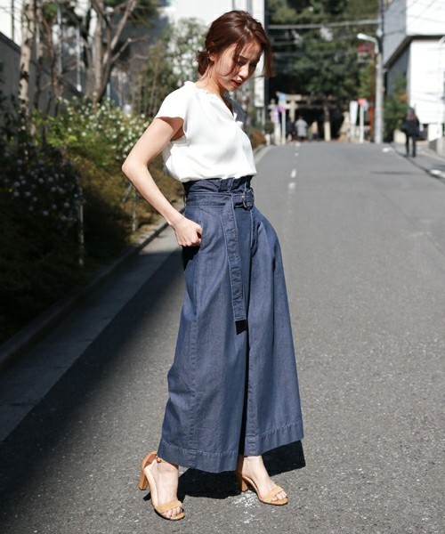 人気ブランド Baby Lone で大人の旬コーデがつくれます Arine アリネ