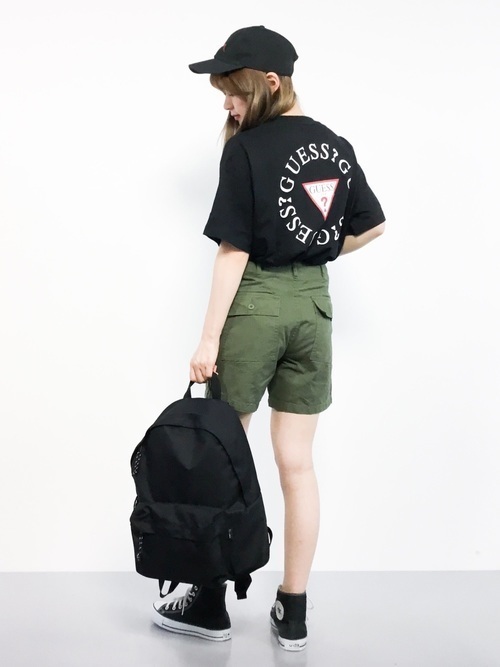 シンプルに差をつける プリントtシャツ でおしゃれ感度アップ Arine アリネ