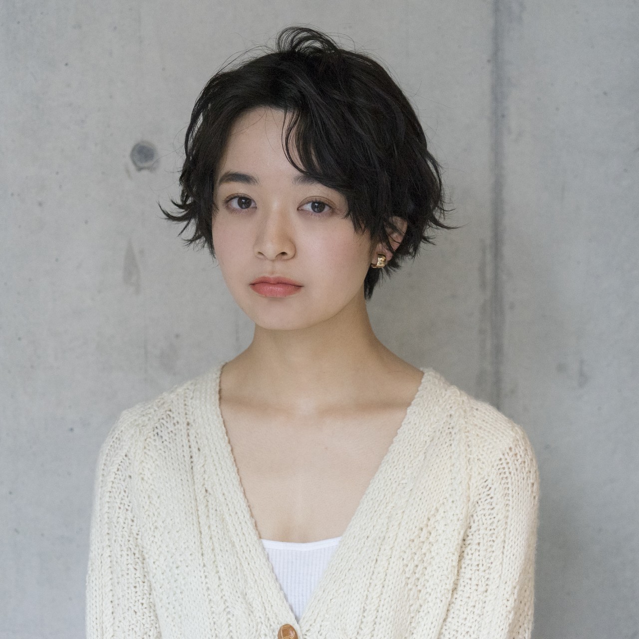 ショートボブは大人可愛いスタイルで、いま人気の髪型ですよね。しかし、結婚式でどのようなスタイルにするかお悩みの方も多いのではないでしょうか?