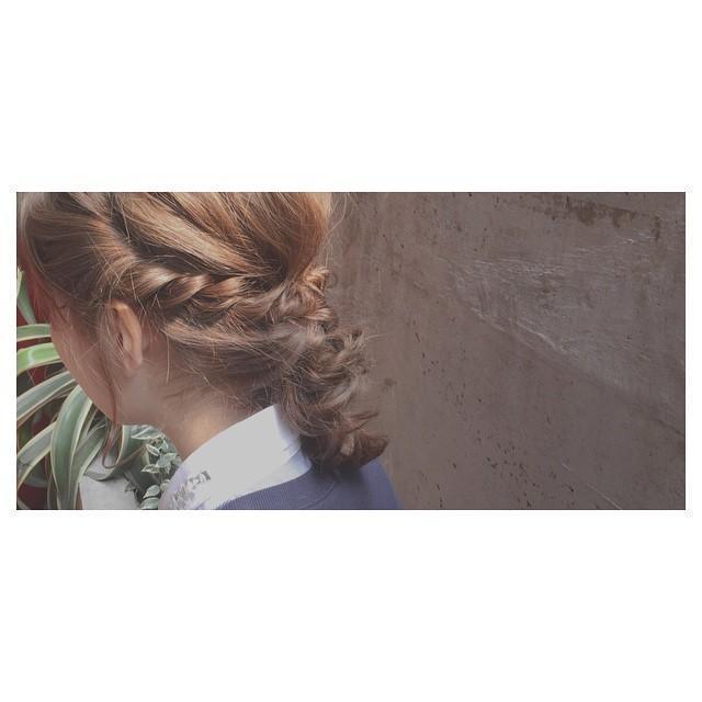 21年注目髪型 くせ毛で楽しむ ボブヘアカタログ特集 Arine アリネ