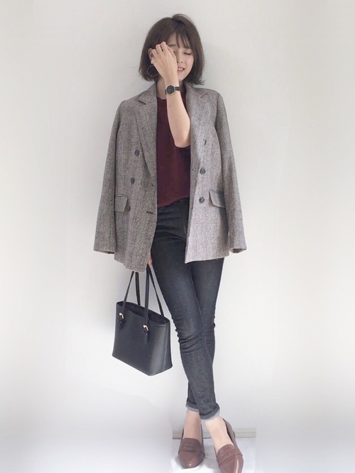 黒デニムはコーデ幅を広げてくれる おすすめレディースコーデ13選 Arine アリネ