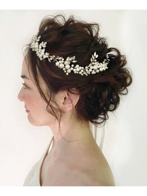 チュールから花冠まで ヘッドドレス でマンネリヘアを彩るの Arine アリネ