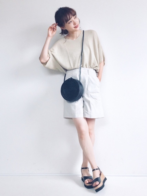 おしゃれは足元から トレンド サンダル のレディースコーデ集 Arine アリネ