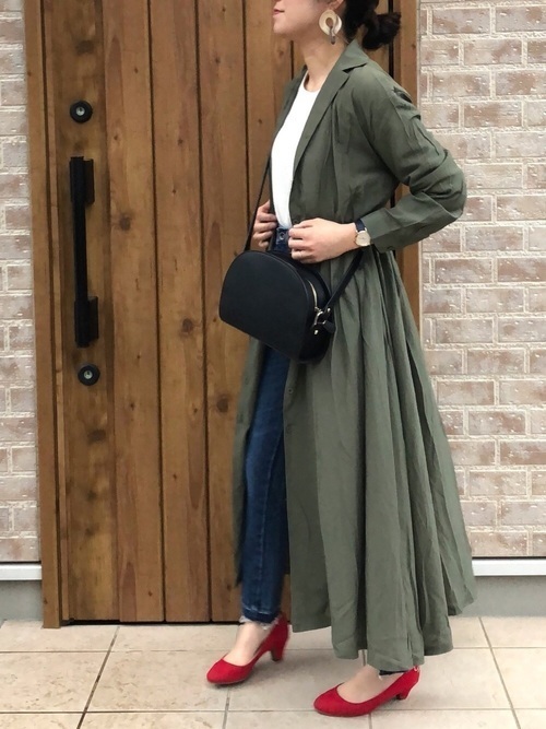 春服をおしゃれにシフトチェンジ シャツワンピのコーデをご紹介 Arine アリネ