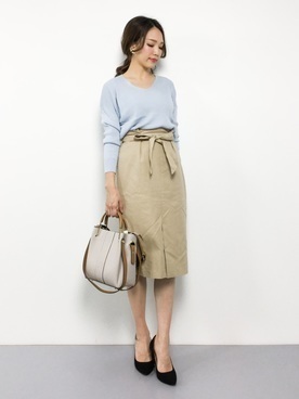 春夏秋冬着こなし上手に ベージュタイトスカートのコーデ12選 Arine アリネ