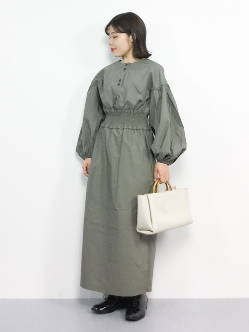 ふんわりシルエットがかわいい バルーンスリーブのおしゃれコーデ集 Arine アリネ