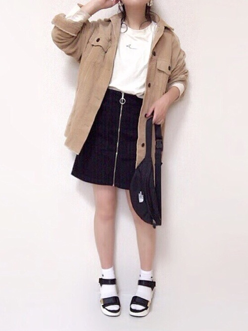 ノースフェイスのウエストポーチでおしゃれなスポーティコーデに Arine アリネ ノースフェイスのウエストポーチでおしゃれなスポーティコーデに Arine アリネ