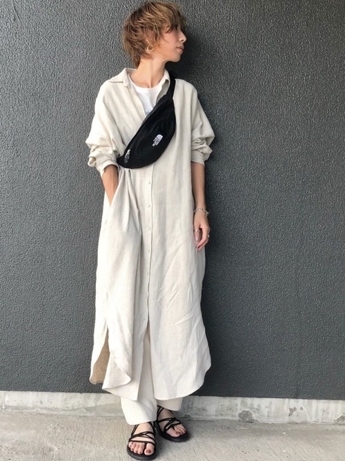 ノースフェイスのウエストポーチでおしゃれなスポーティコーデに Arine アリネ