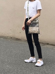 ひと味ちがうシンプルコーデ！いま《メゾンキツネ》を知りたい♡