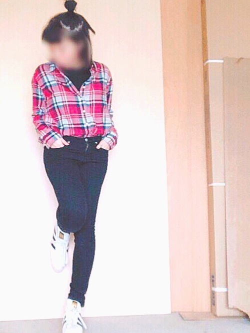 着回し力ばつぐん 黒パンツ のオトナレディースコーデ60選 Arine アリネ