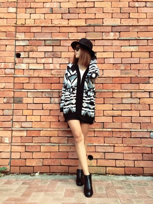 憧れは 個性派 万人ウケ 幾何学模様ファッションでトレンドを掴む Arine アリネ