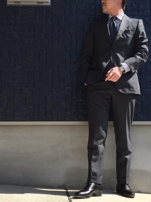 ブラックスーツの上手な着こなし術を紹介 おすすめブランドも紹介 Arine アリネ