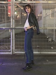 ライダースジャケットに合うインナーはこれ♡レディースコーデ25選