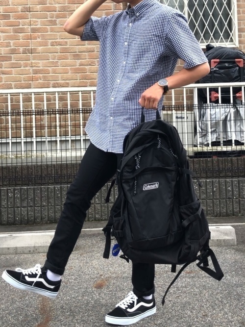 コーデ30選 メンズ 黒パンツ でスタイリッシュにキメる Arine アリネ