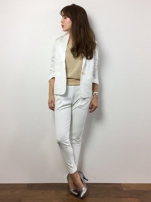 オフィスカジュアル ジャケットを使ったレディースコーデ25選 Arine アリネ