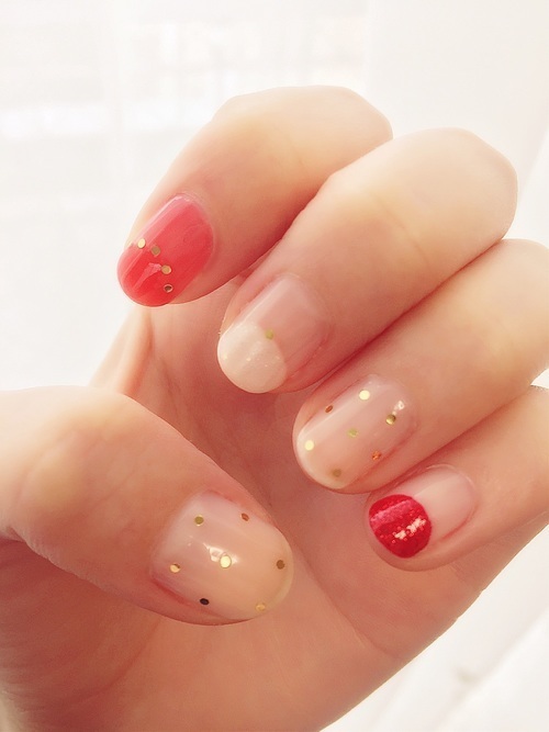 フレンチネイルはかわいいピンクで決まり セルフのやり方を紹介 Arine アリネ