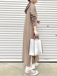 カジュアルにアカ抜けたいあなたに♡大人パーカーワンピコーデ21選のサムネイル画像
