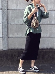 リネンパンツ が人気 おしゃれなレディースコーデをご紹介 Arine アリネ